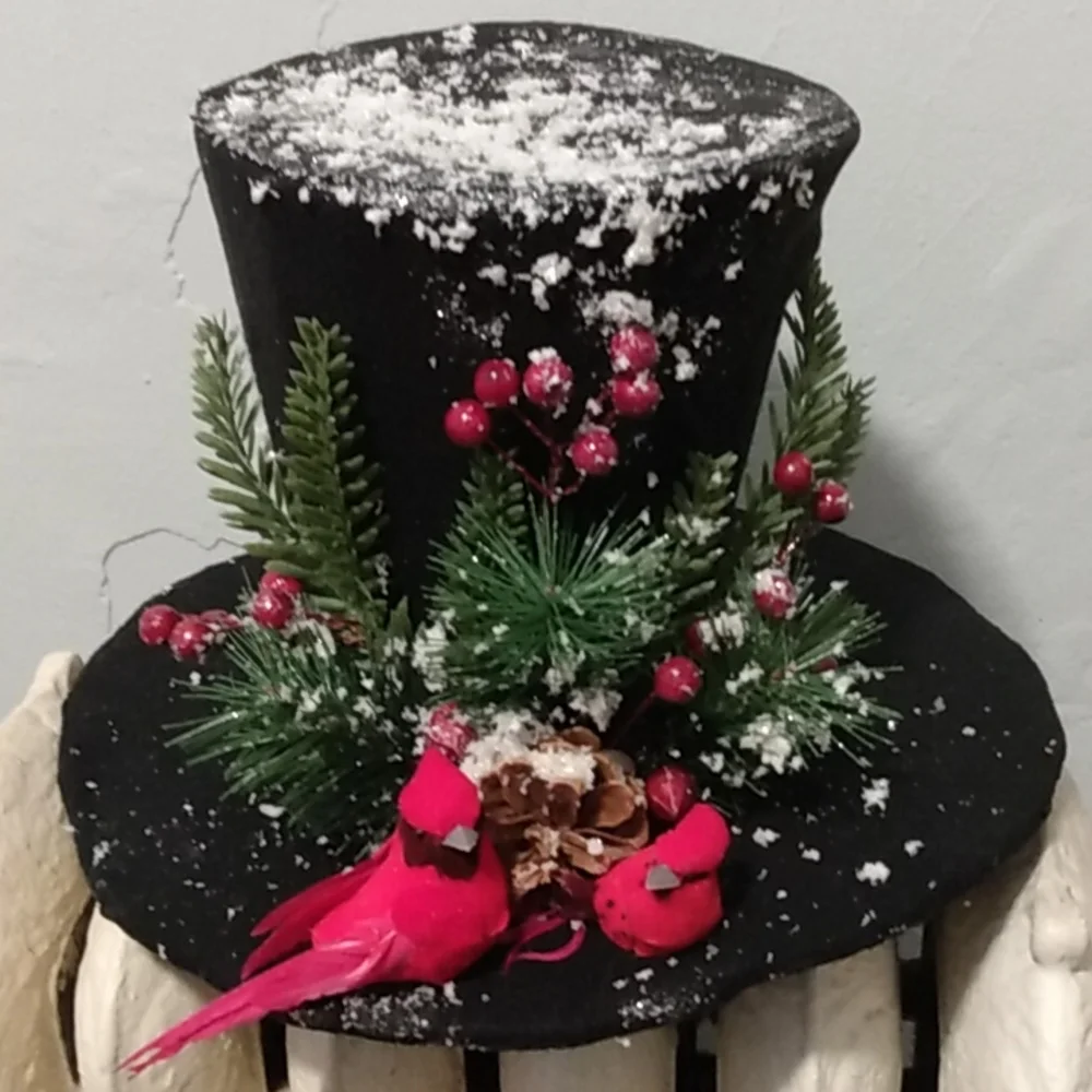 Hat Tree Topper - Picture 1 of 5